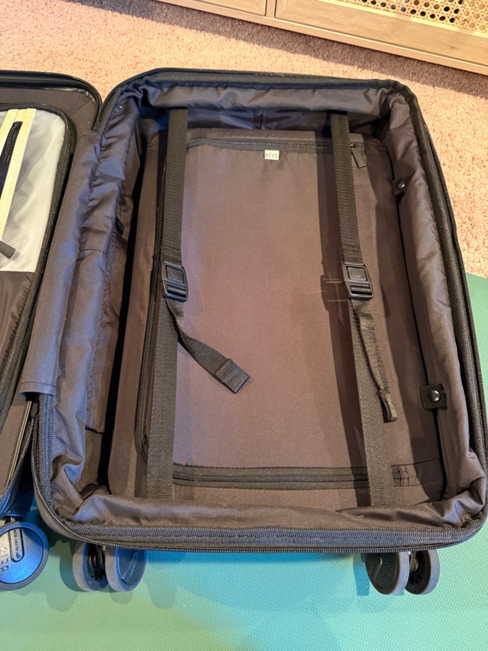BEIS Black Hard-Shell Carry-On Spinner - Picture 15 of 15